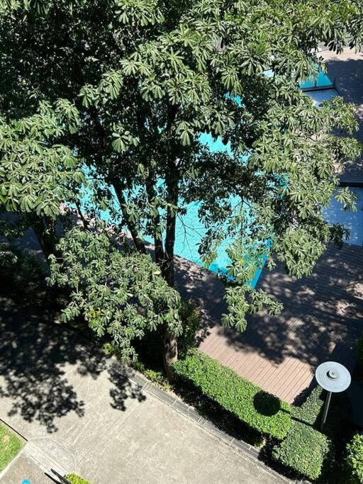 Modern Oasis: Pool + Netflix Apartamento Manila Exterior foto